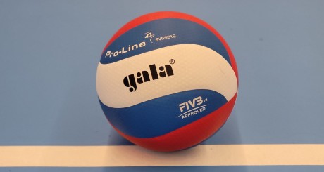 Maradnak a MÁV Előre SC színeiben a válogatott röplabdázók